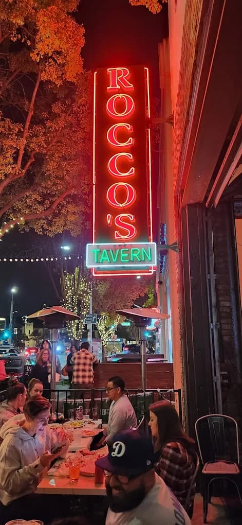 Roccos Tavern neon sign